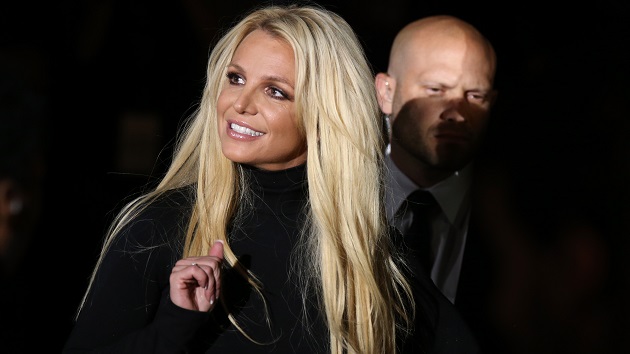 Britney Spears reveals her 2020 fitness goals… and her incredibly toned bod